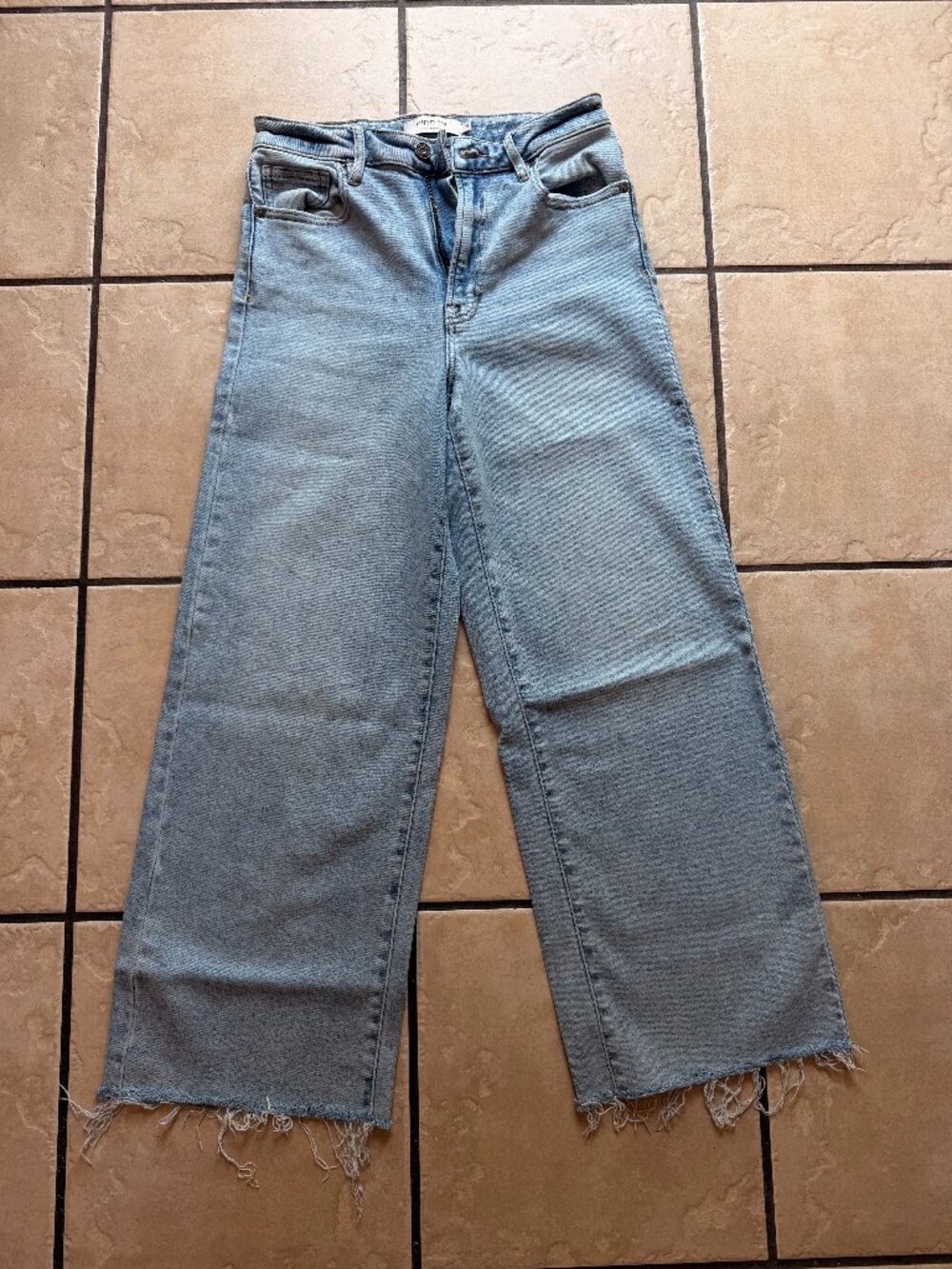Hidden Jeans Light Wash Raw Hem Wide Leg Jeans Size - 27